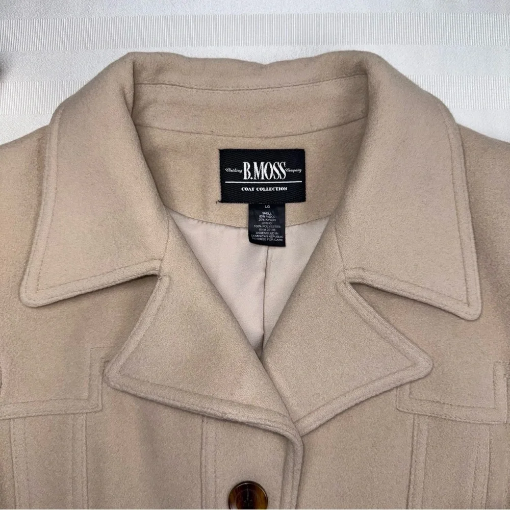 B. Moss Vintage Tan Wool Blend Women's Coat Size Large Button Front Collared